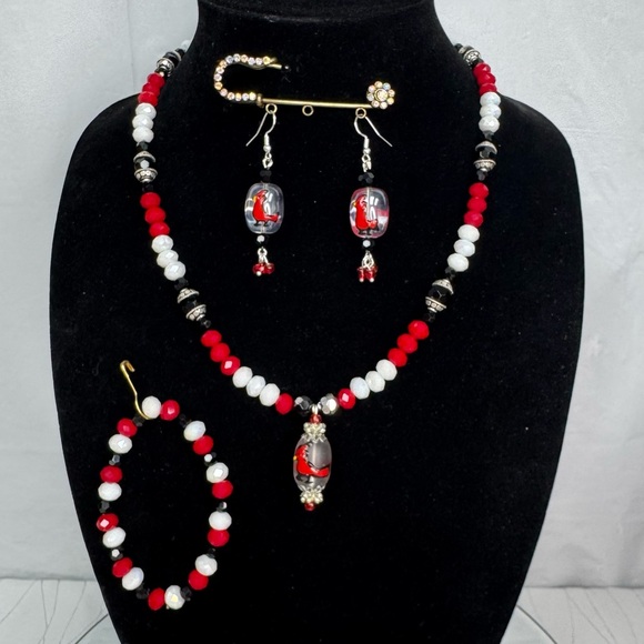 Artisan Crafted Jewelry - Cardinals Glass & Crystals Beaded Jewelry Set